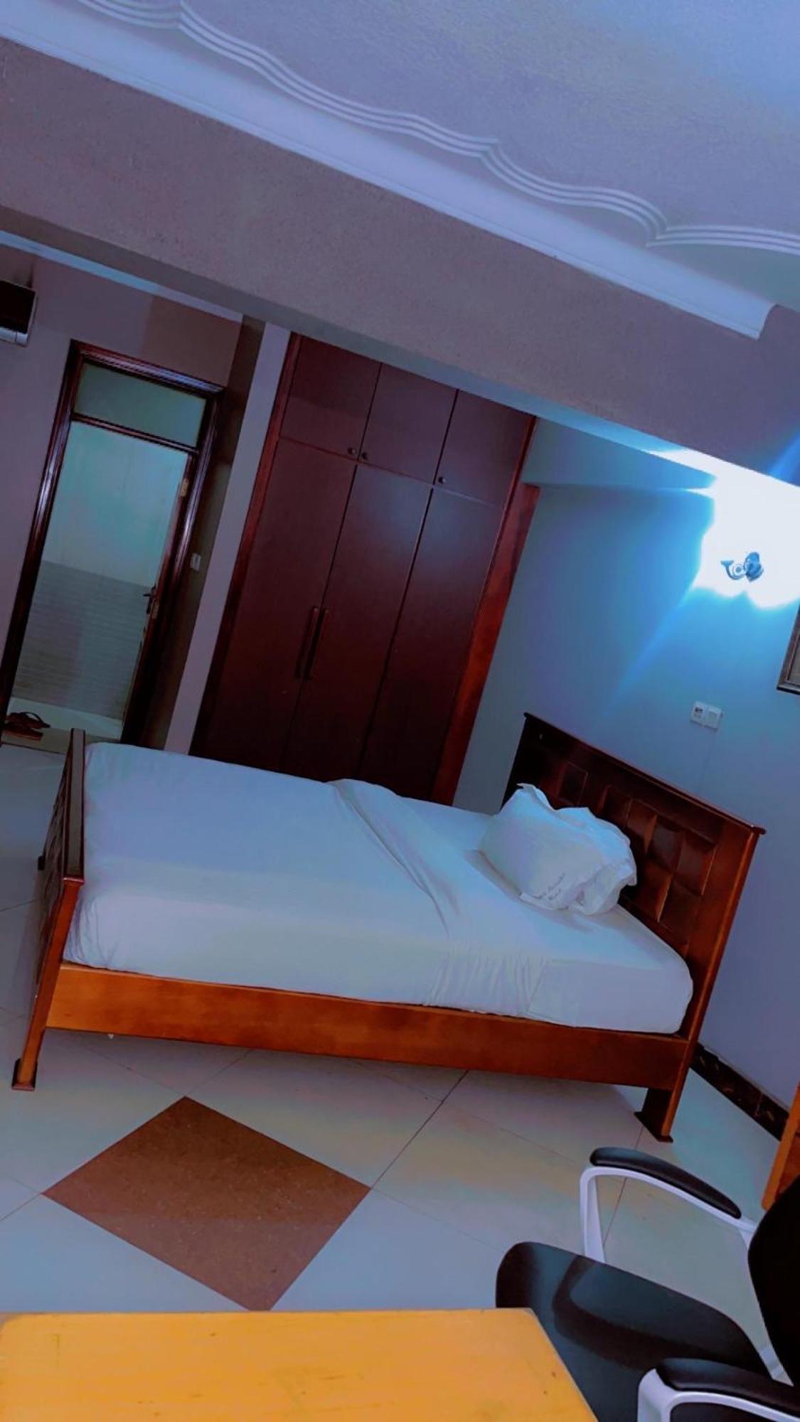 Super Paradise Hotel Kampala Eksteriør billede